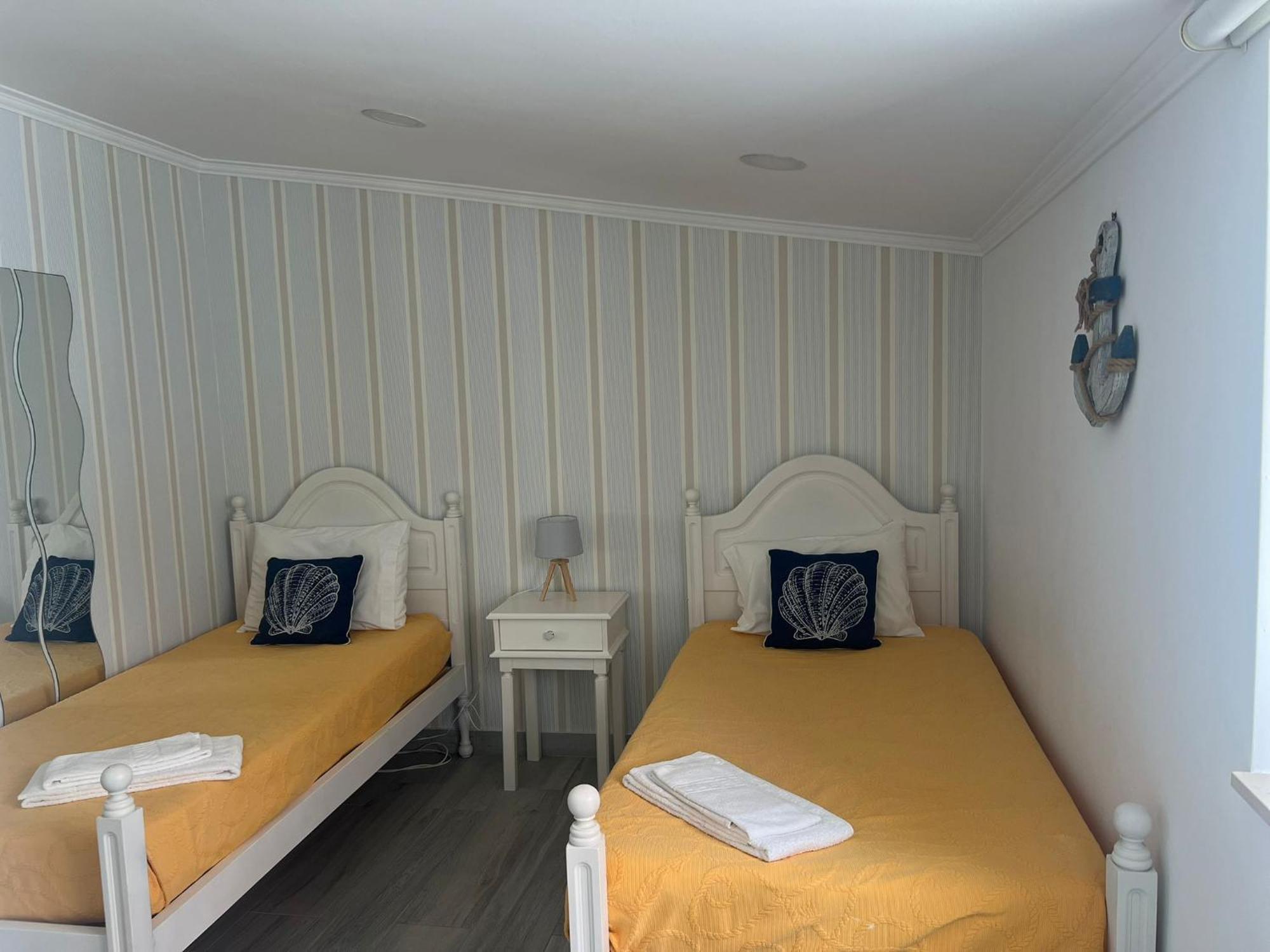 Flipflops Apartment Назаре Екстериор снимка